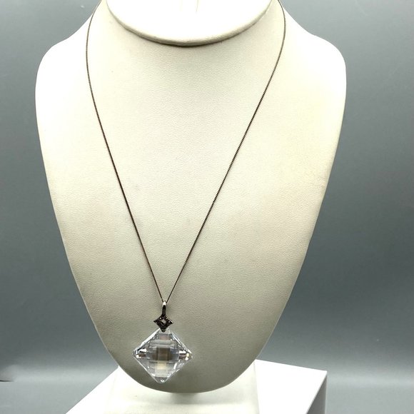 Stunning Faceted Crystal Pendant with Sterling Silver Marcasite Bale on Delicate - Picture 2 of 6